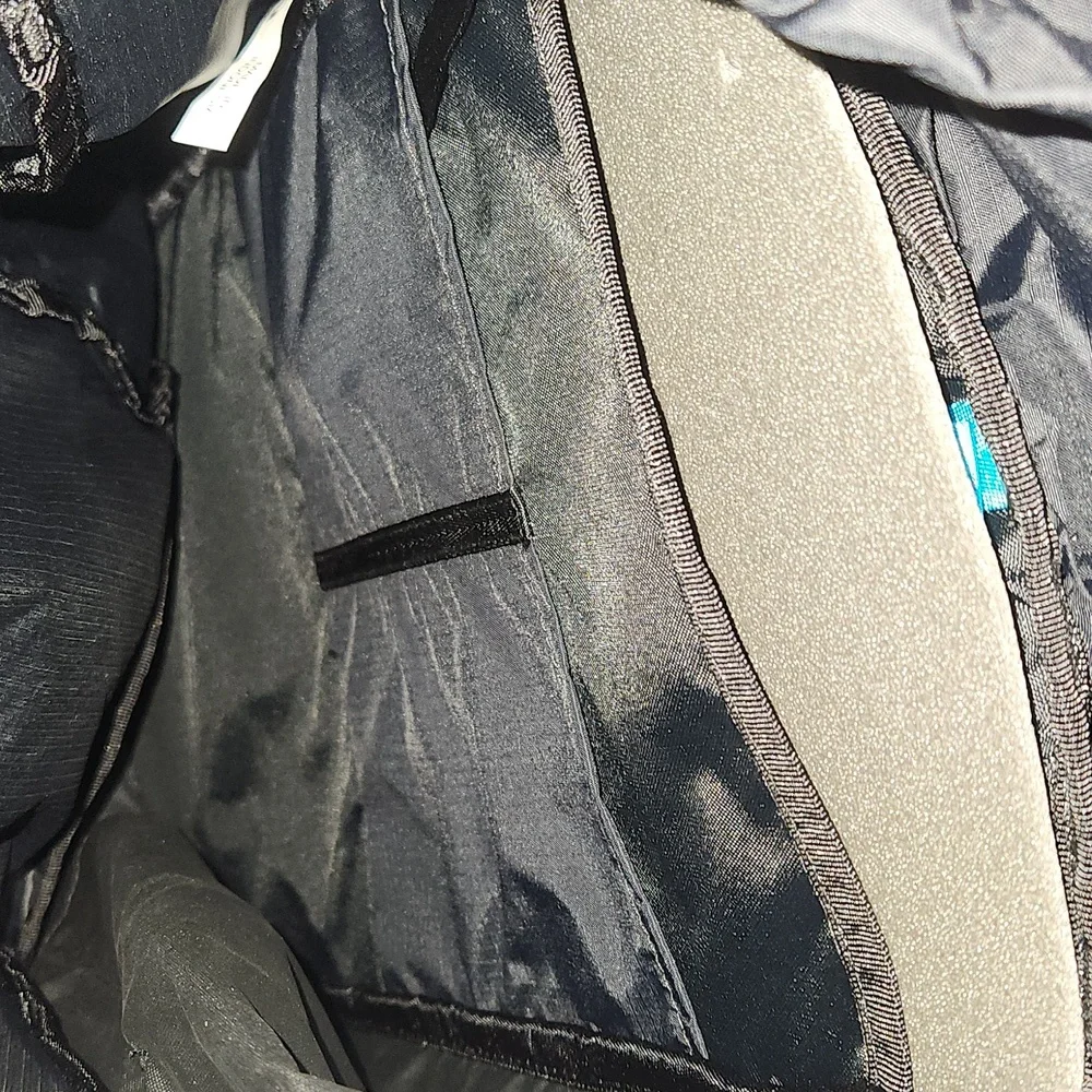 REI Co-op Black Backpack Flash 18 Outside With Pride NWOT - Picture 8 of 8